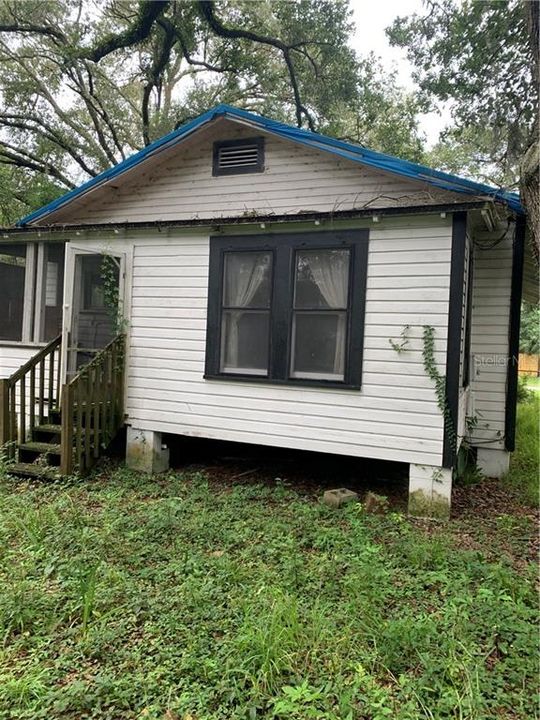 Recently Sold: $79,900 (2 beds, 1 baths, 1000 Square Feet)