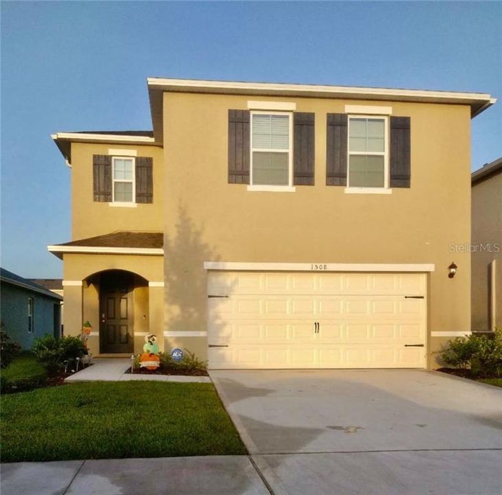 最近售出: $297,990 (4 贝兹, 2 浴室, 2164 平方英尺)