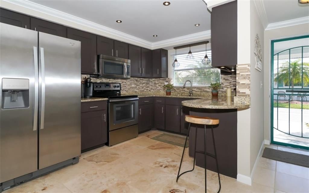 Recently Sold: $375,000 (3 beds, 2 baths, 1441 Square Feet)