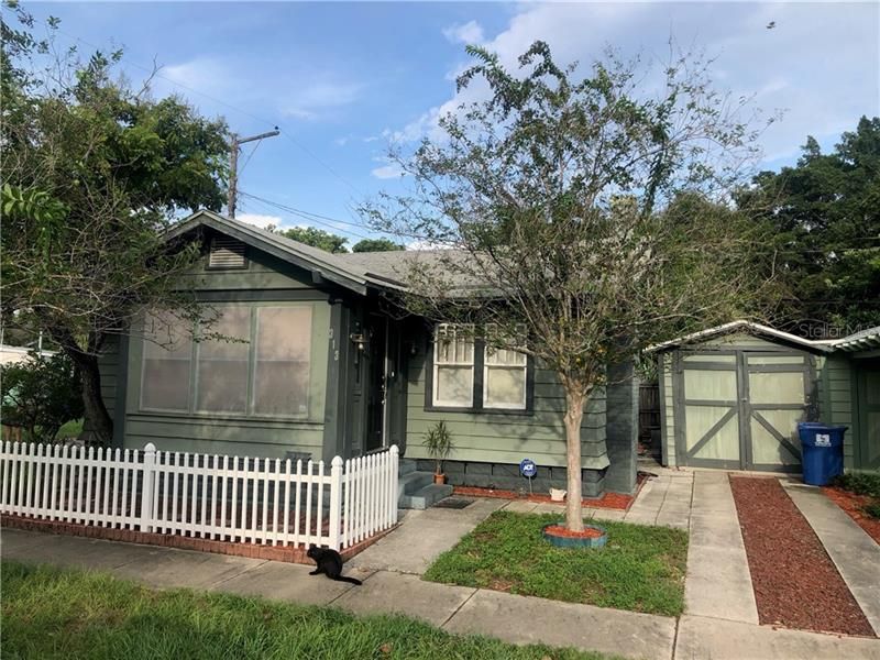 Recently Sold: $195,000 (2 beds, 1 baths, 880 Square Feet)