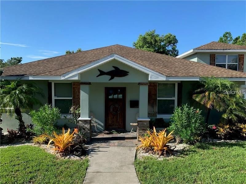 Recently Sold: $420,000 (4 beds, 3 baths, 1569 Square Feet)
