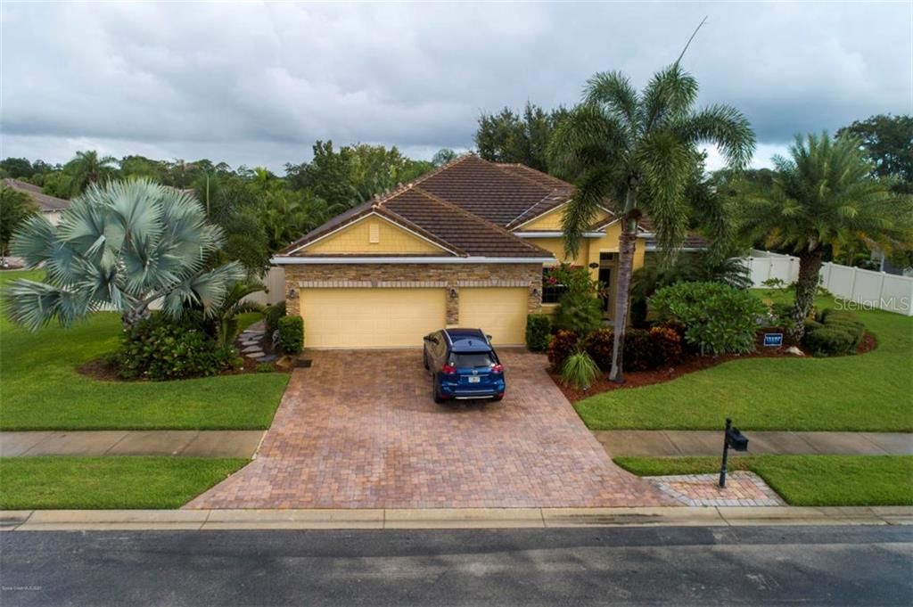 Recently Sold: $474,900 (4 beds, 3 baths, 2428 Square Feet)