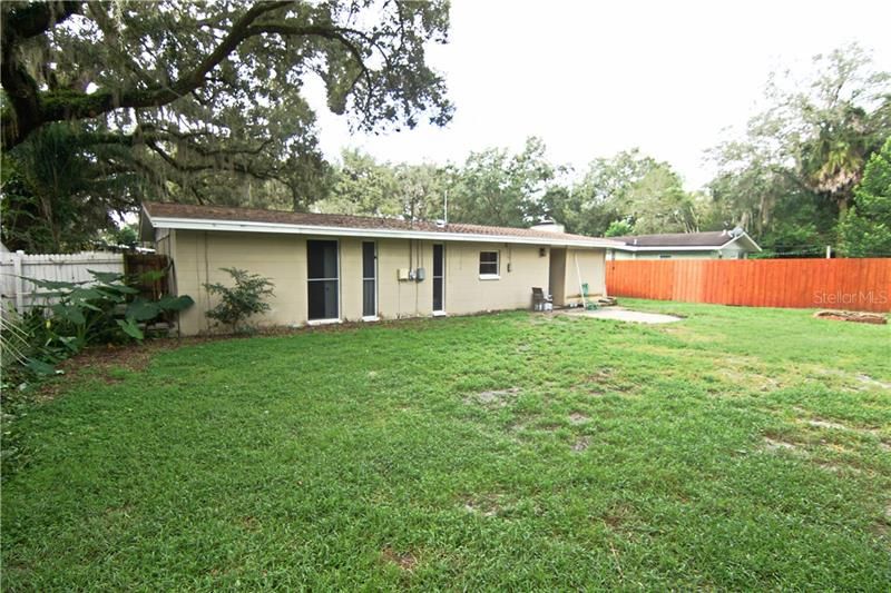 Recently Sold: $199,900 (3 beds, 2 baths, 1107 Square Feet)