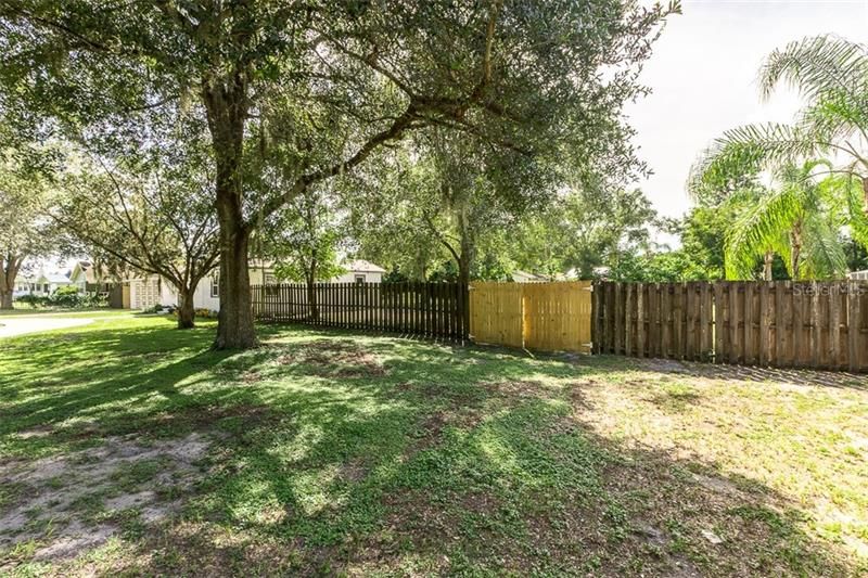 Recently Sold: $157,950 (3 beds, 1 baths, 1258 Square Feet)