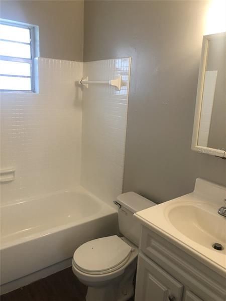 Недавно арендовано: $800 (1 спален, 1 ванн, 2540 Квадратных фут)