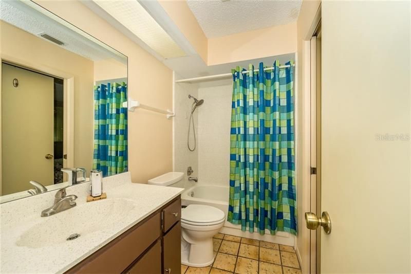 最近售出: $150,000 (2 贝兹, 2 浴室, 1156 平方英尺)