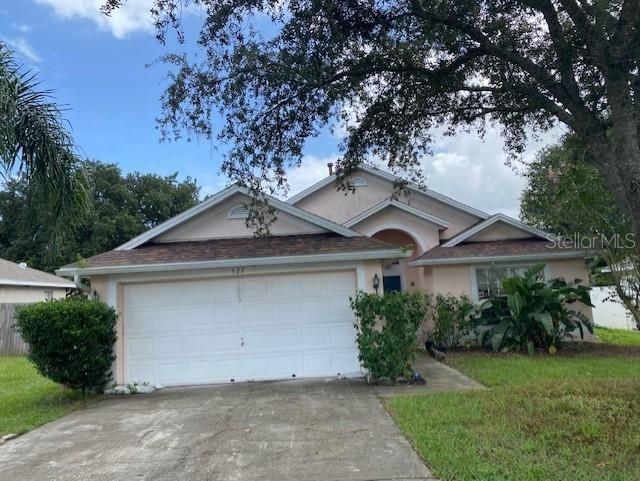 Recently Rented: $1,510 (3 beds, 2 baths, 1464 Square Feet)