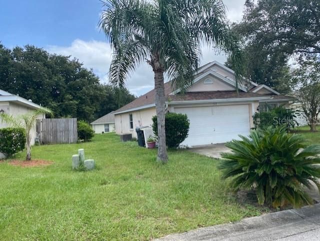 Recently Rented: $1,510 (3 beds, 2 baths, 1464 Square Feet)