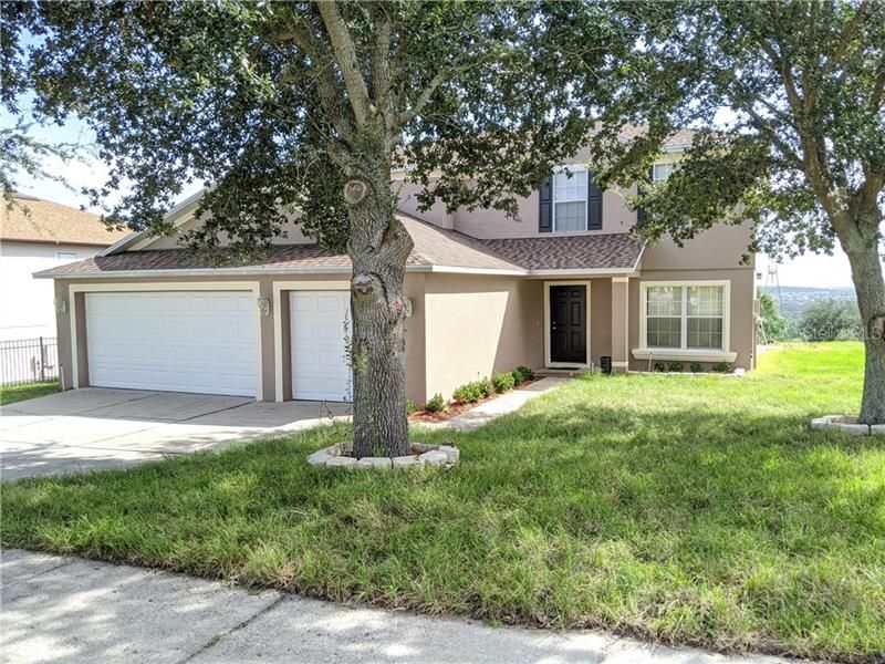 Recently Rented: $2,200 (5 beds, 3 baths, 2828 Square Feet)