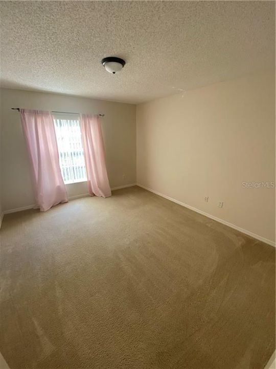 Recently Rented: $1,695 (3 beds, 2 baths, 1797 Square Feet)