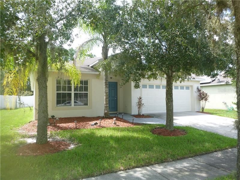 Recently Rented: $1,950 (4 beds, 2 baths, 2115 Square Feet)