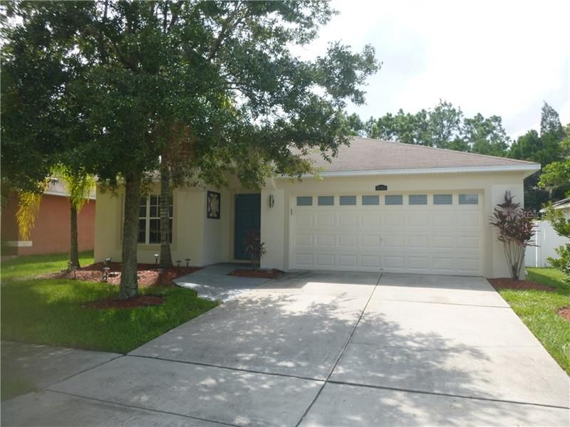 Recently Rented: $1,950 (4 beds, 2 baths, 2115 Square Feet)