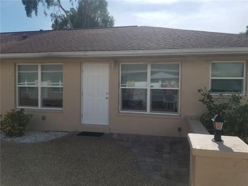 Recently Rented: $1,100 (2 beds, 2 baths, 900 Square Feet)