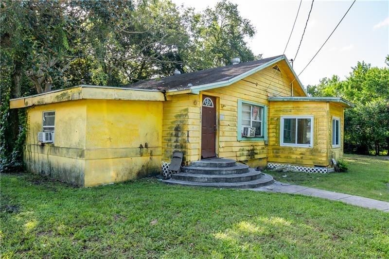 Recently Sold: $59,000 (3 beds, 2 baths, 1050 Square Feet)