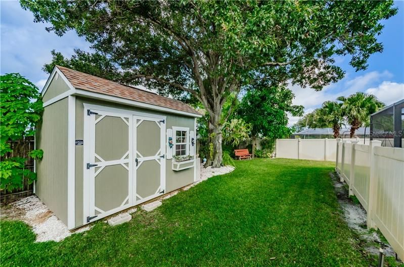 Recently Sold: $350,000 (3 beds, 2 baths, 1519 Square Feet)