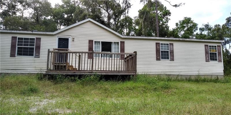Recently Rented: $900 (3 beds, 2 baths, 1560 Square Feet)