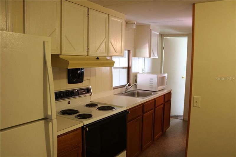 Recently Rented: $800 (2 beds, 1 baths, 1056 Square Feet)