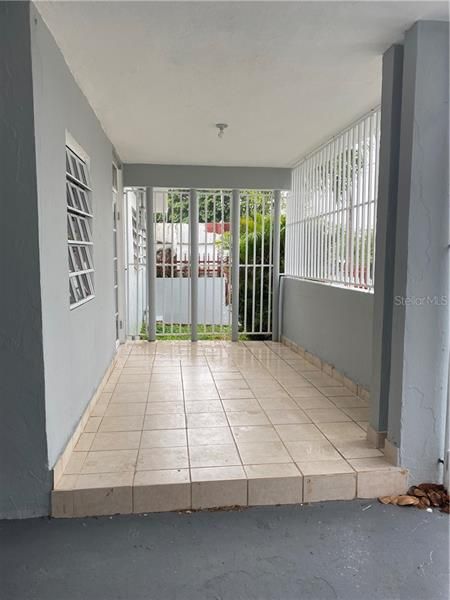 Vendido Recientemente: $124,500 (3 camas, 2 baños, 1150 Pies cuadrados)