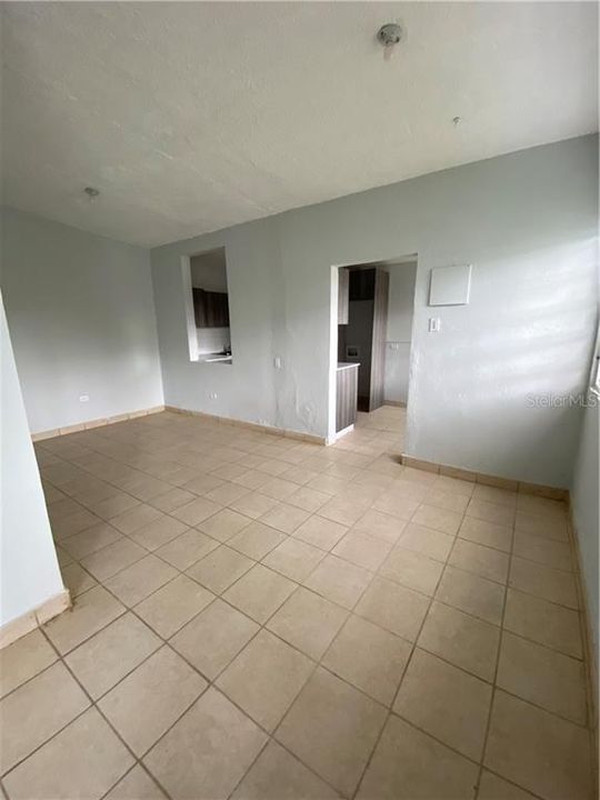 Vendido Recientemente: $124,500 (3 camas, 2 baños, 1150 Pies cuadrados)