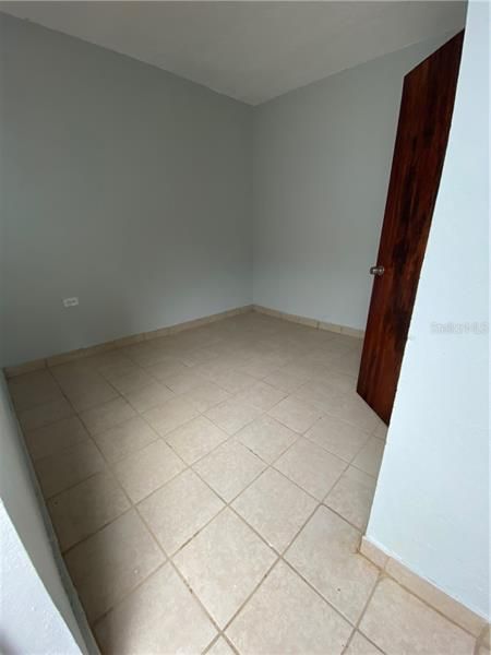 Vendido Recientemente: $124,500 (3 camas, 2 baños, 1150 Pies cuadrados)