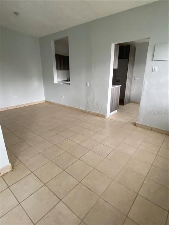 Vendido Recientemente: $124,500 (3 camas, 2 baños, 1150 Pies cuadrados)