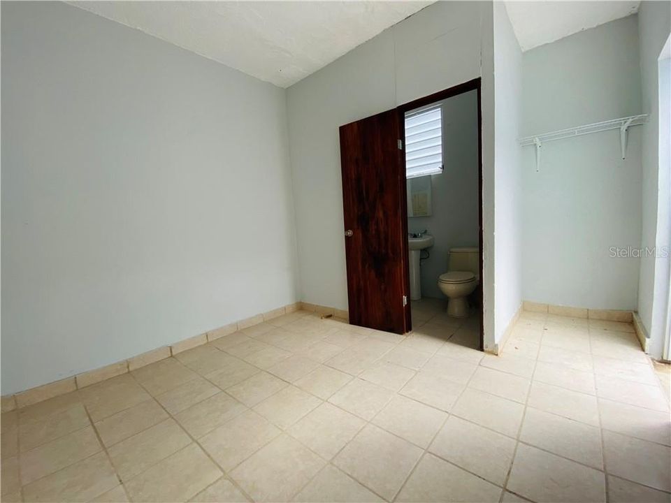 Vendido Recientemente: $124,500 (3 camas, 2 baños, 1150 Pies cuadrados)