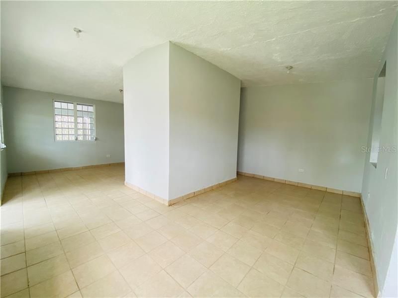 Vendido Recientemente: $124,500 (3 camas, 2 baños, 1150 Pies cuadrados)