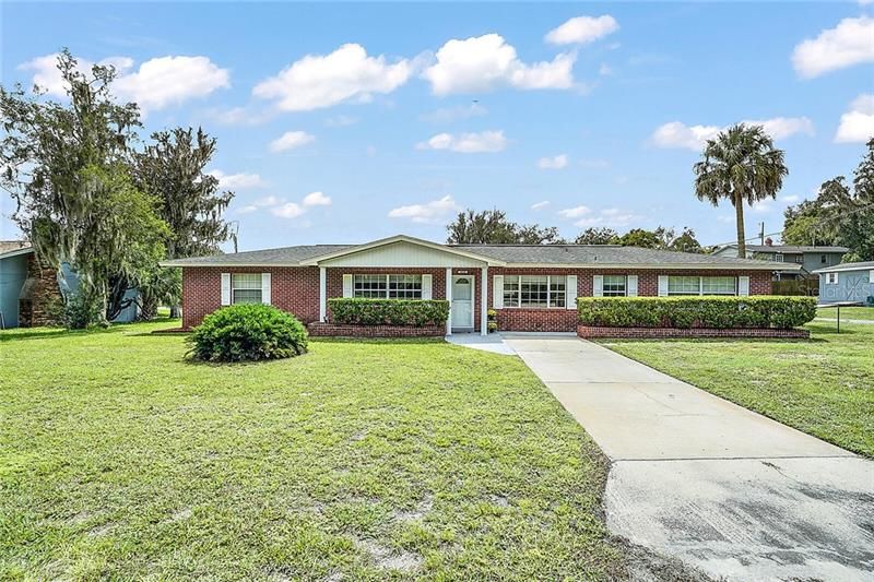 Recently Sold: $239,900 (4 beds, 3 baths, 2600 Square Feet)