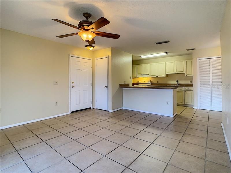 Recently Sold: $84,900 (1 beds, 1 baths, 700 Square Feet)