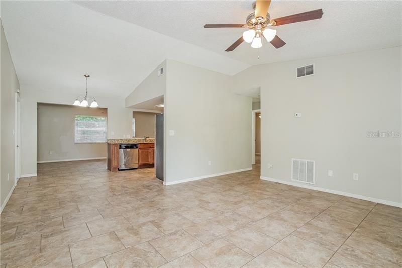 Recently Rented: $1,349 (3 beds, 2 baths, 1254 Square Feet)