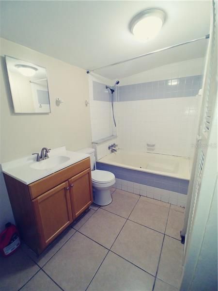 Recently Rented: $1,000 (2 beds, 2 baths, 1077 Square Feet)