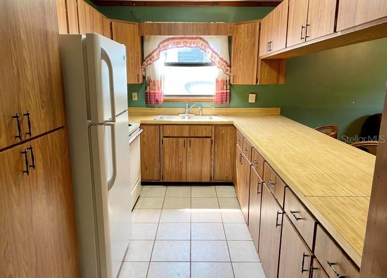 Recently Sold: $85,000 (3 beds, 2 baths, 2882 Square Feet)