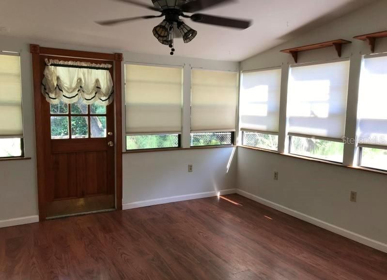 Recently Sold: $85,000 (3 beds, 2 baths, 2882 Square Feet)