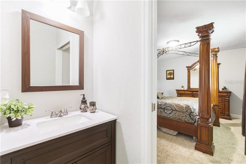 最近售出: $209,900 (3 贝兹, 2 浴室, 1294 平方英尺)