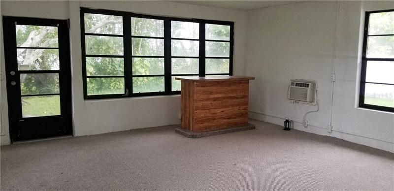 Recently Rented: $1,600 (3 beds, 2 baths, 1314 Square Feet)