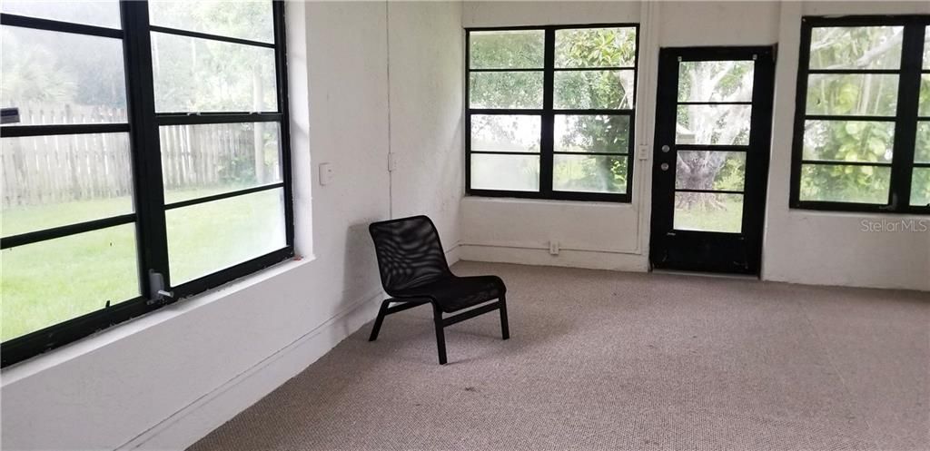 Recently Rented: $1,600 (3 beds, 2 baths, 1314 Square Feet)