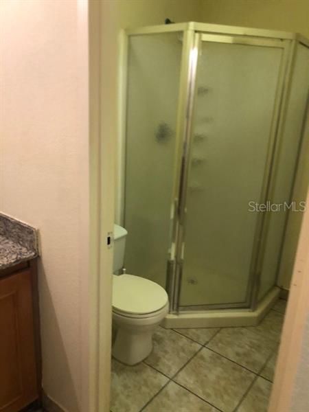 最近租的: $800 (1 贝兹, 1 浴室, 312 平方英尺)