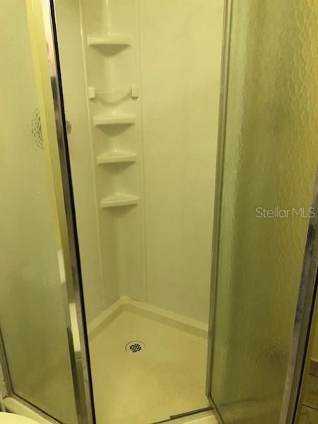 最近租的: $800 (1 贝兹, 1 浴室, 312 平方英尺)