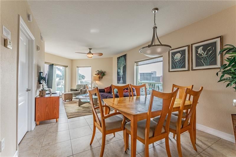 Recently Sold: $417,500 (2 beds, 20 baths, 914 Square Feet)