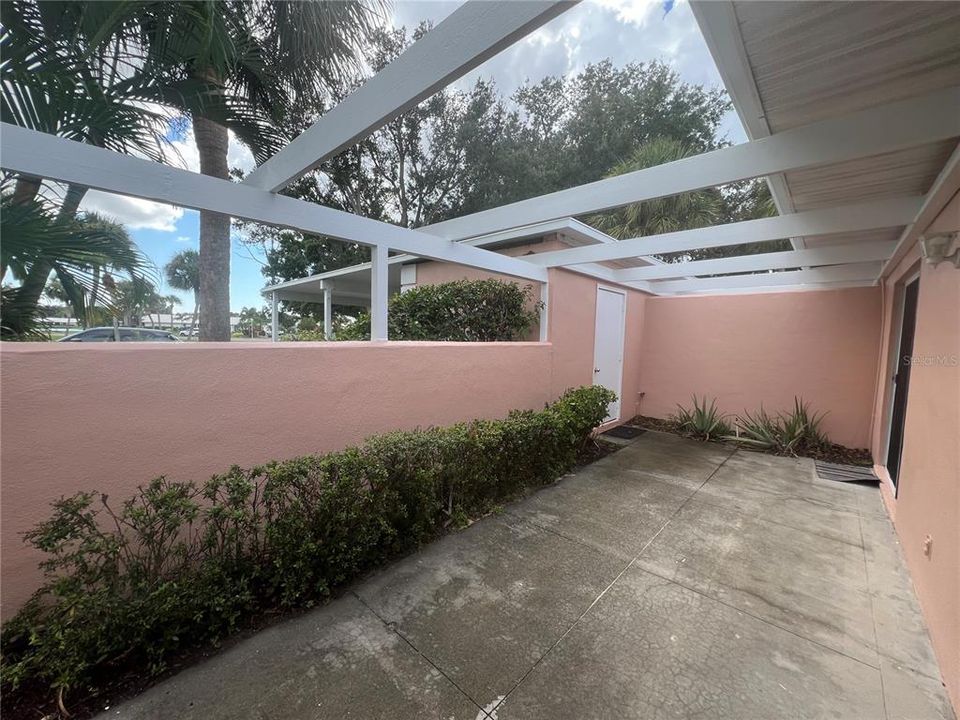 For Rent: $3,400 (2 beds, 2 baths, 1175 Square Feet)