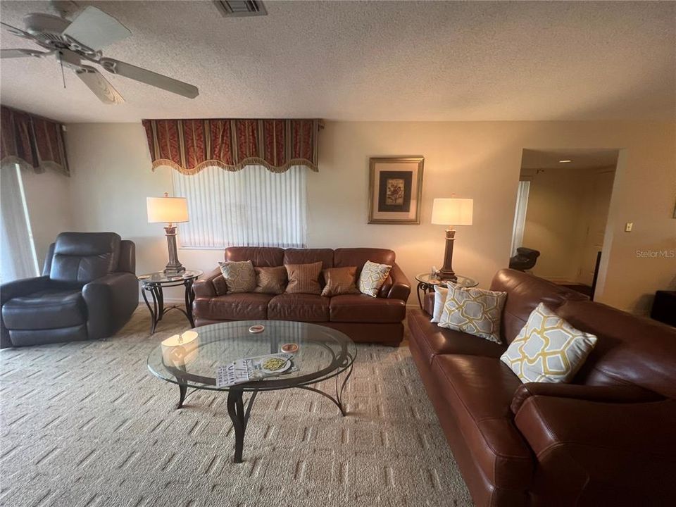 For Rent: $3,400 (2 beds, 2 baths, 1175 Square Feet)