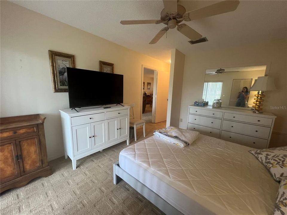 For Rent: $3,400 (2 beds, 2 baths, 1175 Square Feet)