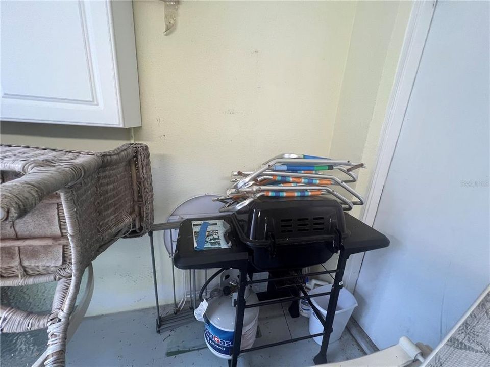 For Rent: $3,400 (2 beds, 2 baths, 1175 Square Feet)