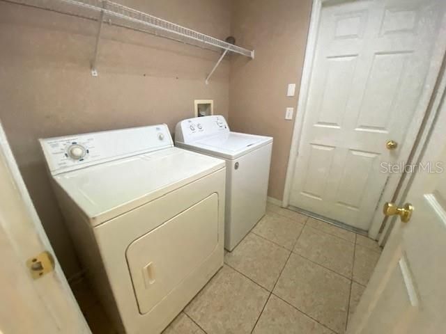 最近租的: $1,650 (4 贝兹, 2 浴室, 1988 平方英尺)