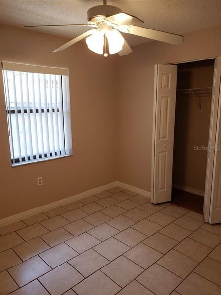 Recently Rented: $875 (2 beds, 1 baths, 882 Square Feet)