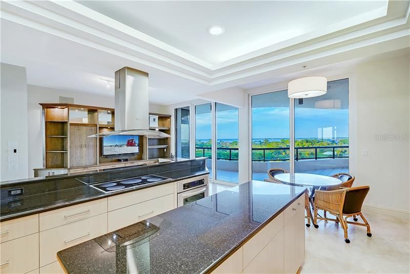 Recently Sold: $2,699,000 (2 beds, 2 baths, 2820 Square Feet)