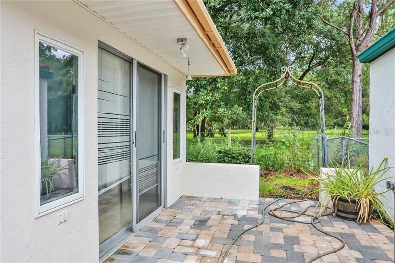 Recently Sold: $169,000 (2 beds, 2 baths, 1686 Square Feet)