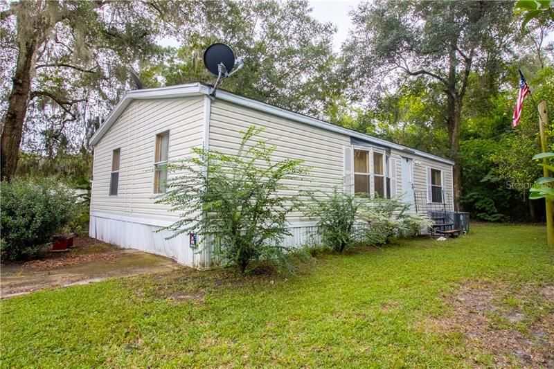 Recently Sold: $59,900 (2 beds, 2 baths, 1061 Square Feet)