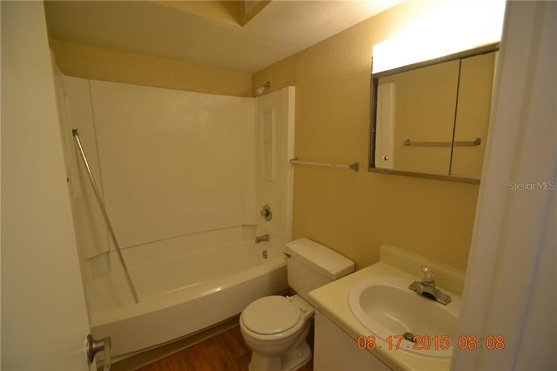 最近租的: $775 (1 贝兹, 1 浴室, 683 平方英尺)