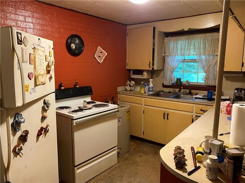 Recently Sold: $55,000 (2 beds, 1 baths, 960 Square Feet)